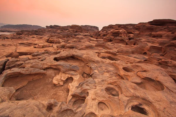 Rock gaten steen Toon sam-pan-bok grand canyon in thailand — Stockfoto