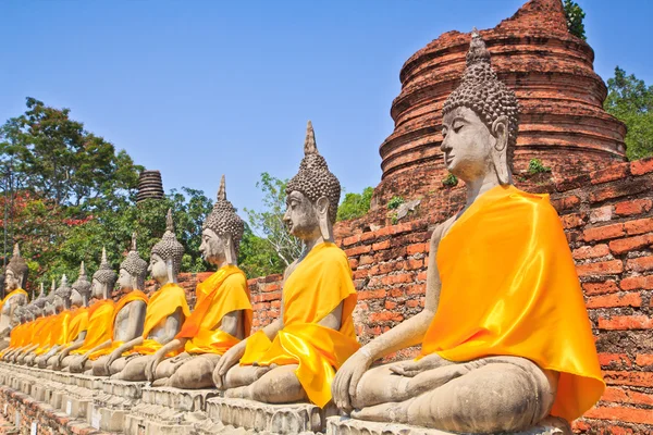 Buddha viejo en viejo templo Casco antiguo — Foto de Stock