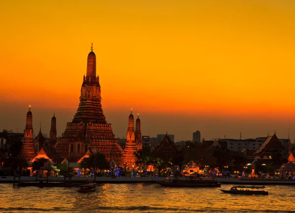 Wat arun tempel in bangkok thailand — Stockfoto