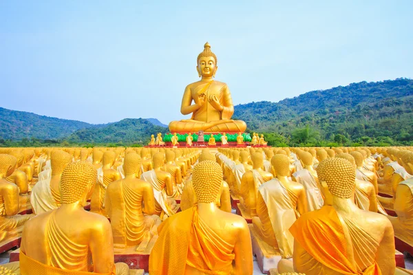 Buda heykelleri, altın buddha, Tayland, Asya — Stok fotoğraf