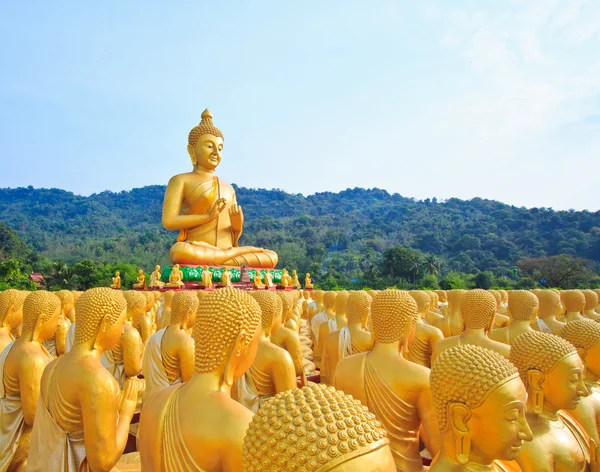 Buda heykelleri, altın buddha, Tayland, Asya — Stok fotoğraf