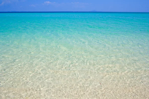Spiaggia e sabbia tropicale del mare Thailandia — Foto Stock