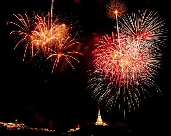 Fuegos artificiales coloridos — Foto de Stock