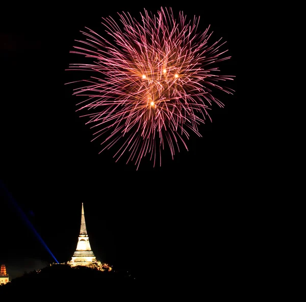 Fuegos artificiales coloridos — Foto de Stock