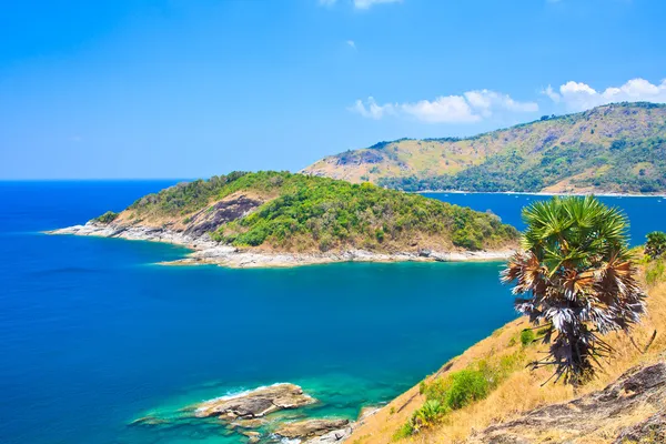 Vista de una capa de Promthep. Isla de Phuket, Tailandia —  Fotos de Stock