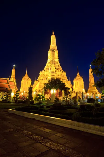 タイのバンコクでは、古い寺ワットアルン — ストック写真