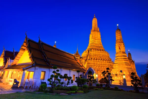 タイのバンコクでは、古い寺ワットアルン — ストック写真