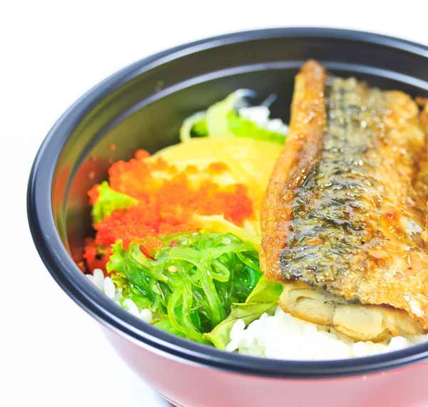 Peixe grelhado, arroz saba shioyaki — Fotografia de Stock