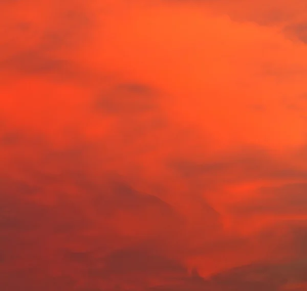 Zonsondergang hemel en wolken aard achtergronden — Stockfoto