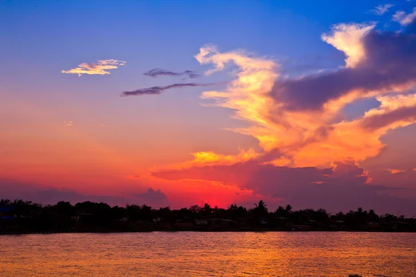 Sonnenuntergang Himmel und Wolken Natur Hintergründe — Stockfoto