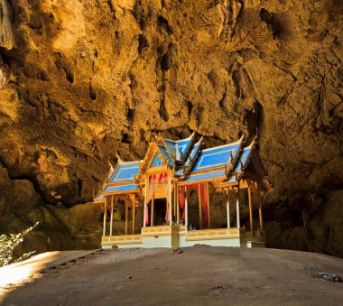 Mağara ve prachuap khiri khan il Asya Tayland köşk