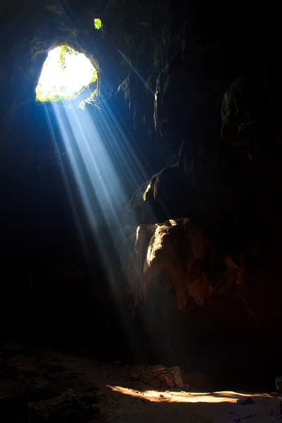 Όμορφα σπήλαια στην Ταϊλάνδη Εθνικό Πάρκο — Φωτογραφία Αρχείου