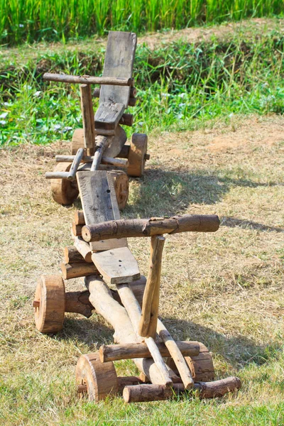 Giocattolo di legno auto — Foto Stock