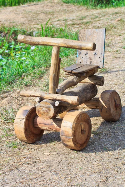 Voiture jouet en bois — Photo