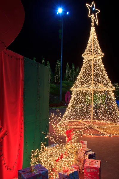 Christmas tree at night — Stock Photo, Image