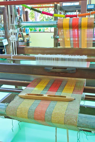 Stroj tkané hedvábí — Stock fotografie