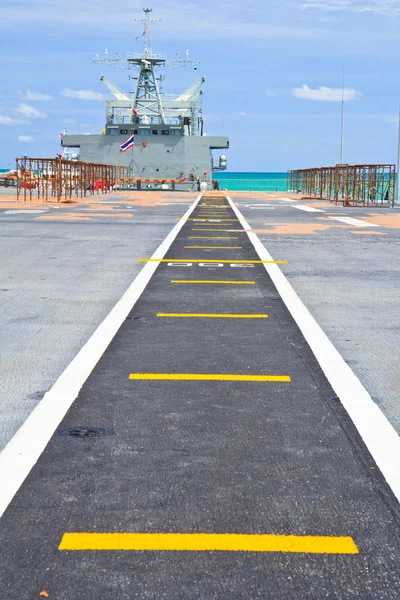 Runway at takeoff — Stock Photo, Image