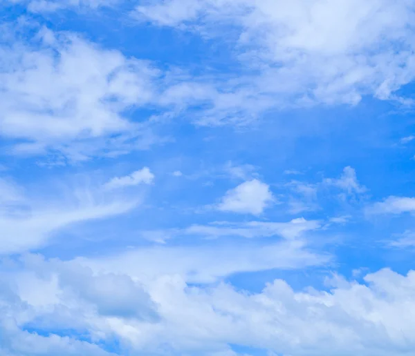 Ciel bleu et nuage — Photo