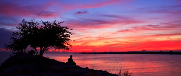 Blauer Himmel bei Sonnenuntergang — Stockfoto