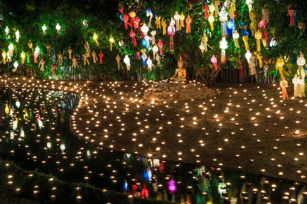 Loy krathong festival i chian — Stockfoto