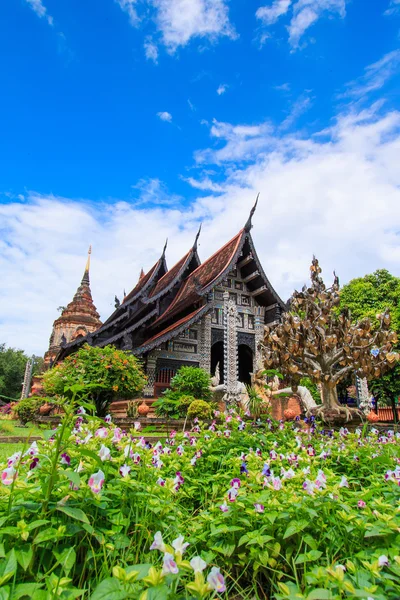 Wat lok molee chiangmai ahşap kilise — Stok fotoğraf