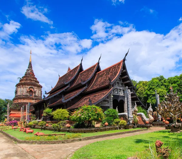 Igreja de madeira de Wat Lok Molee Chiangmai — Fotografia de Stock