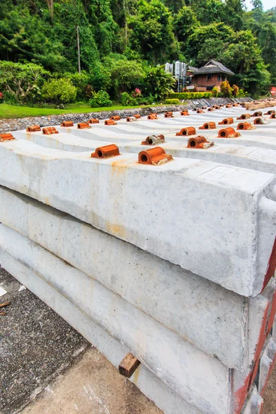 Um dormente de concreto — Fotografia de Stock