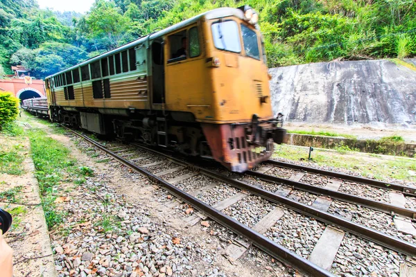 Tutnnel залізниця — стокове фото