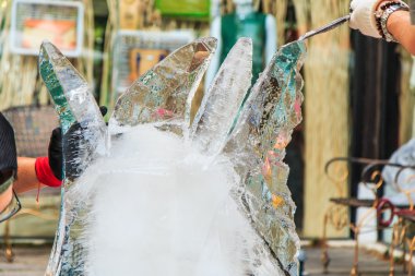 Ice carving