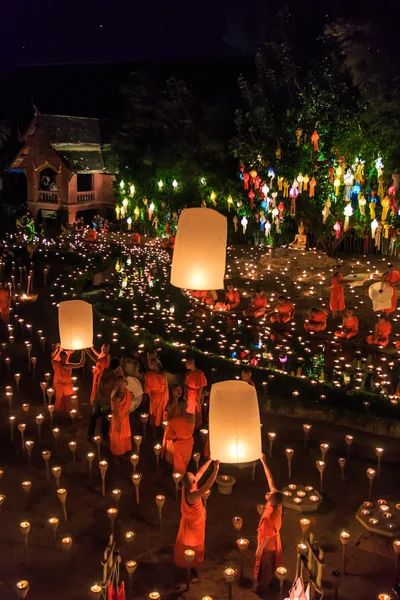 Loy krathong festival στο Τσιανγκ Μάι — Φωτογραφία Αρχείου