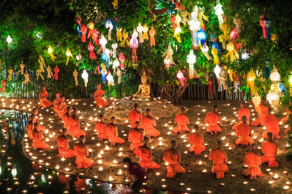 Фестиваль Лой Кратонг в Чиангмае — стоковое фото