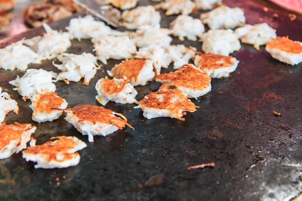 Miscela di cocco con dessert fritto in polvere — Foto Stock