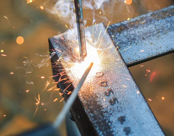 Welding with sparks — Stock Photo, Image