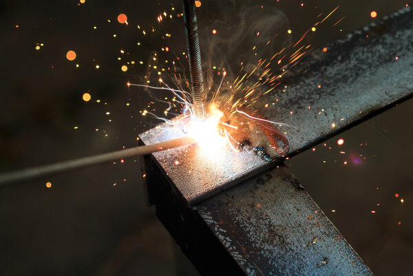 Welding with sparks