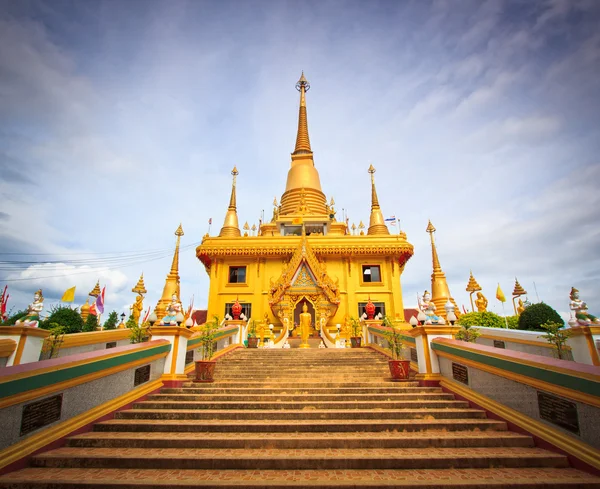 Golden pagoda — Stock Photo, Image