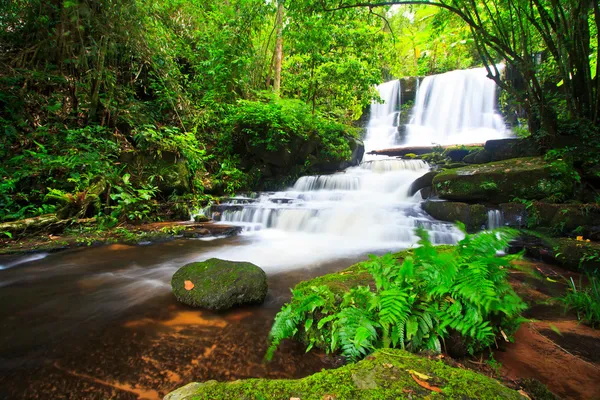 Wasserfall — Stockfoto