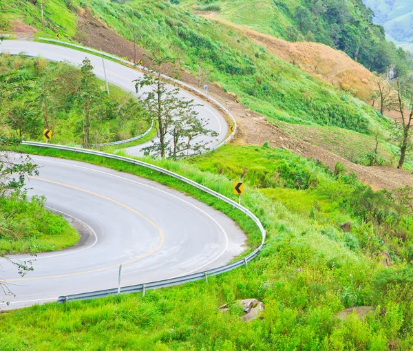 Estrada de montanha — Fotografia de Stock