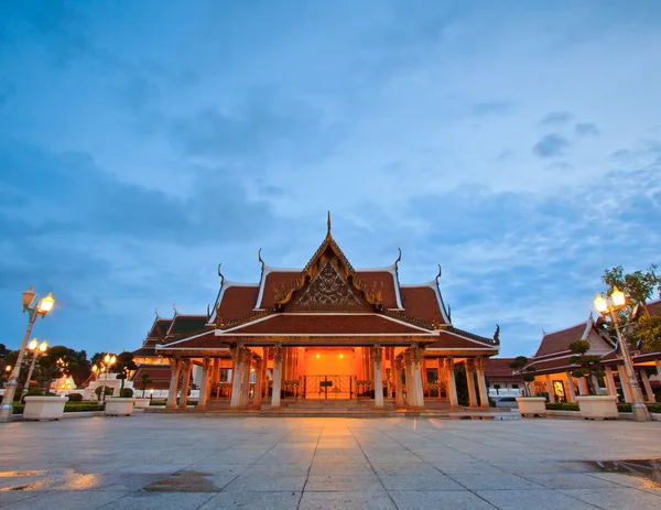 Tempel vid skymningen — Stockfoto