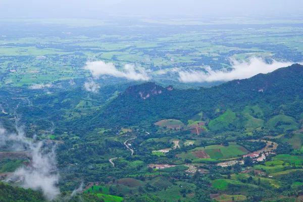 Tropikal dağ silsilesi — Stok fotoğraf