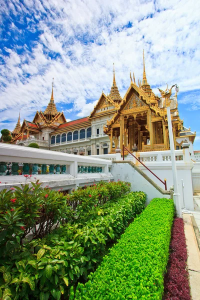 Royal grand palace — Stock Photo, Image