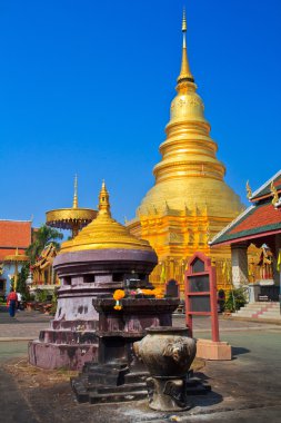 Phrathat Hariphunchai pagoda