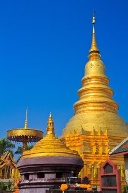 Phrathat Hariphunchai pagoda