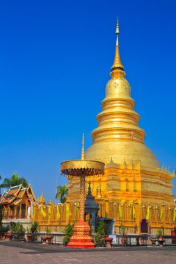 Phrathat Hariphunchai pagoda