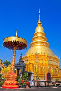 Phrathat Hariphunchai pagoda