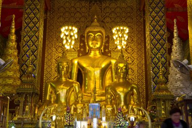 WAT phrathat hariphunchai Tapınağı