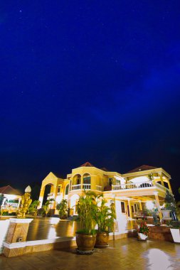 House luxury Resort