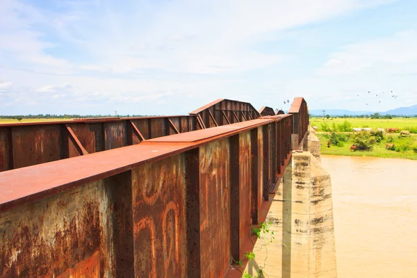 Oude ijzeren brug — Stockfoto