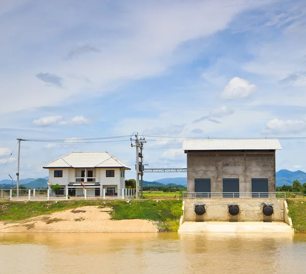 Estação de bombeamento — Fotografia de Stock