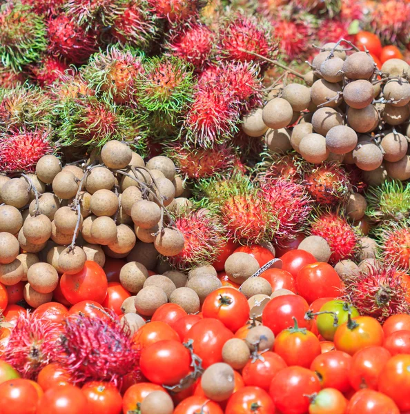 Fruits and tomato and longan vegetables — Stock Photo, Image