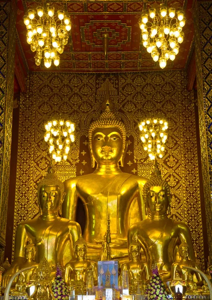 Wat phrathat tempio hariphunchai — Foto Stock